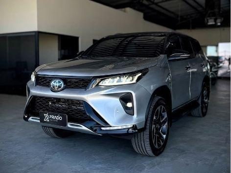 TOYOTA HILUX SWDMDA4MD 2024 — foto 1 de 7