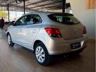 CHEVROLET ONIX 1.4AT LT 2014 — foto 5 de 7
