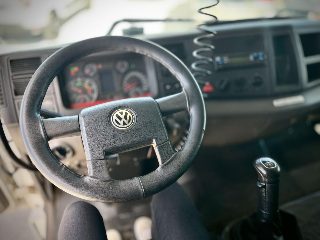 VOLKSWAGEN 25.390 CTC 6X2 2014 — foto 4 de 5