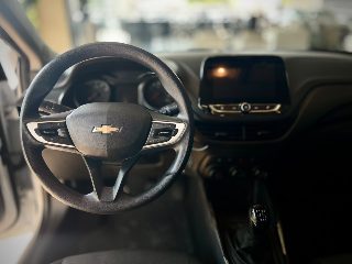 GM - Chevrolet ONIX HATCH 1.0 12V Flex 5p Mec. 2025 — foto 2 de 7