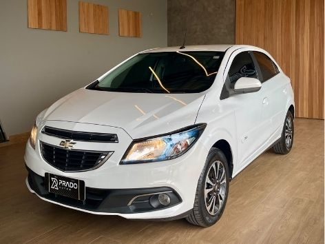 CHEVROLET ONIX 1.4MT LTZ 2015 — foto 1 de 8