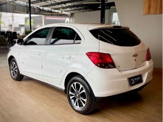 CHEVROLET ONIX 1.4MT LTZ 2015 — foto 3 de 8