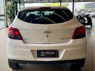 CHEVROLET ONIX 1.4MT LTZ 2015 — foto 7 de 8