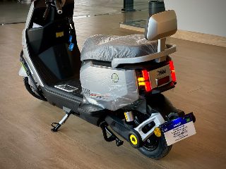 SCOOTER ELETRICA MZ 1000W B-GRAFENO 72V SCOOTER ELETRICA MZ 1000W B-GRAFENO 72V — foto 8 de 8